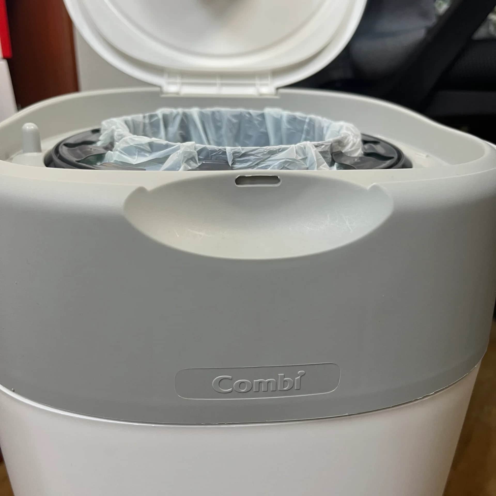 Combi 強力防臭抗菌紙尿布處理器