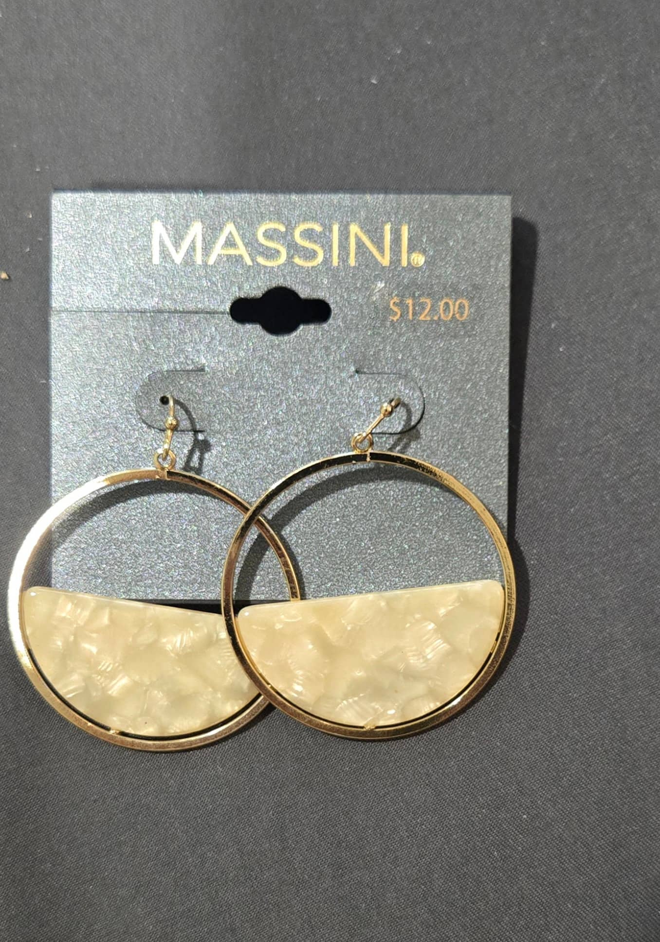 MASSINI 金色圓環半圓樹脂耳環 1對