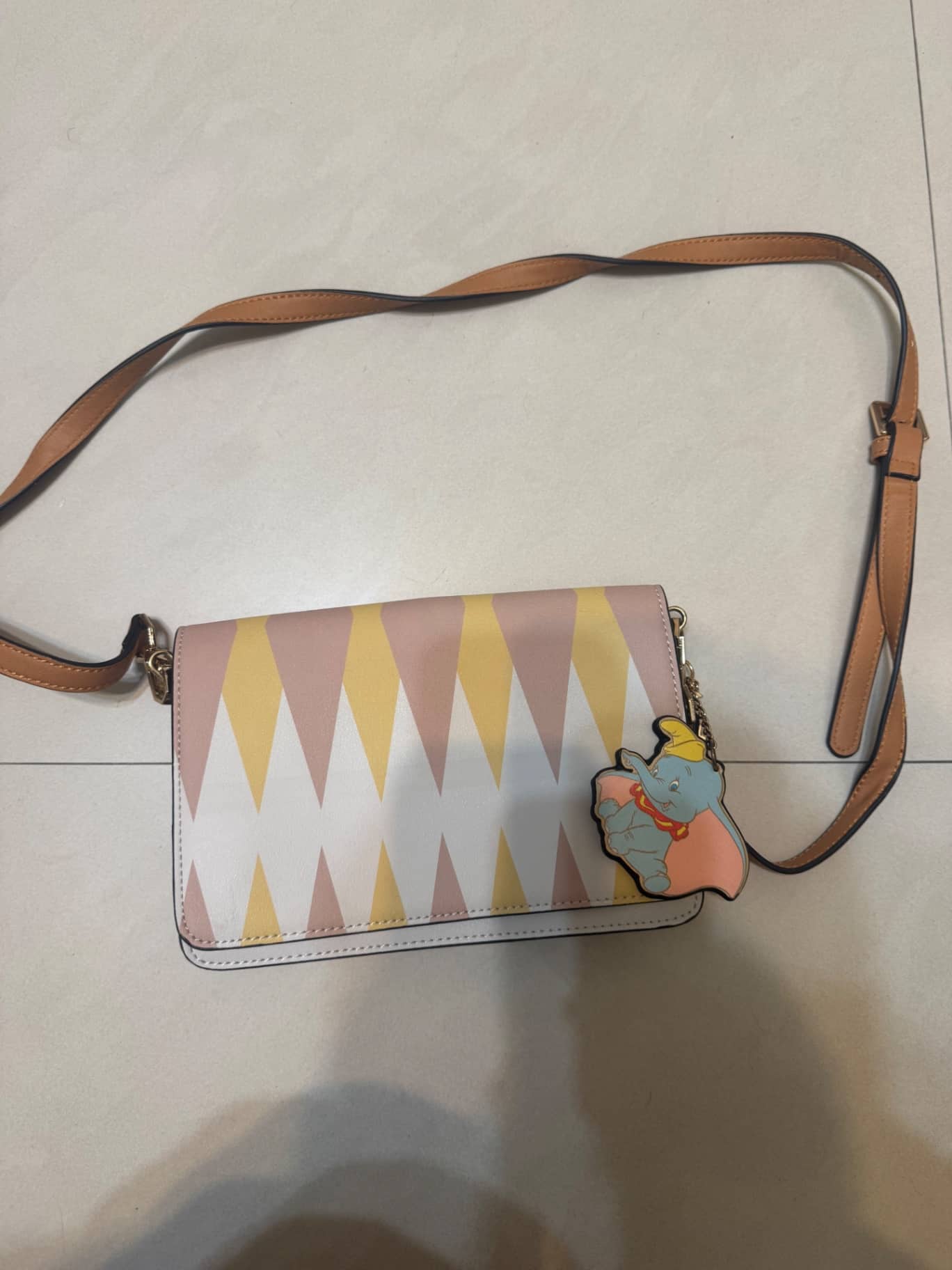 迪士尼小飛象 Dumbo 聯名款側背包 單件
