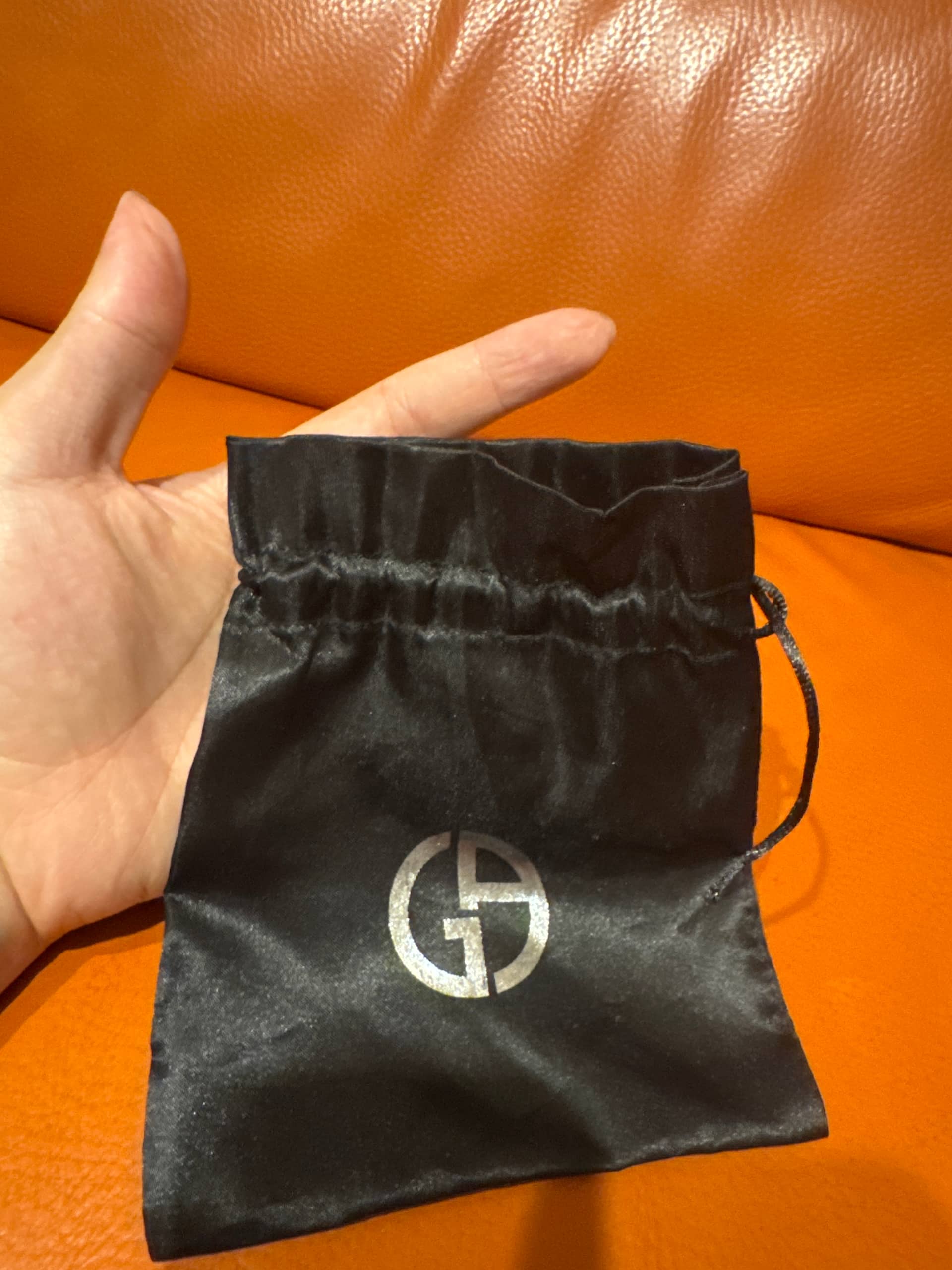 Giorgio Armani 品牌束口袋 1個