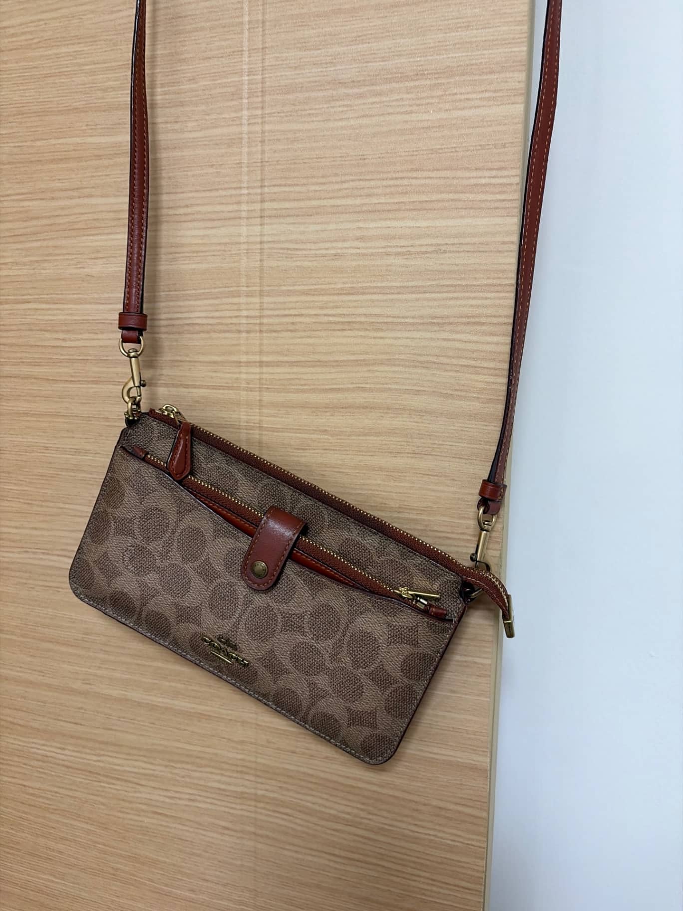 Coach 老花經典款斜背包 單件